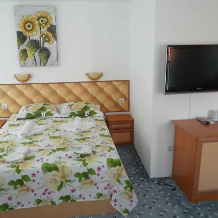 Sianie Vendégház Ravda