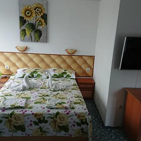 Sianie Vendégház Ravda